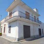 €.75.000, FinImmobil by immobiliare Occhineri, vende, in Guagnano (LE), Via Crocifisso n.44, angolo di Via Solferino.Complesso immobiliare, composto da: -casa civile abitazione situata al piano terra — foto 1